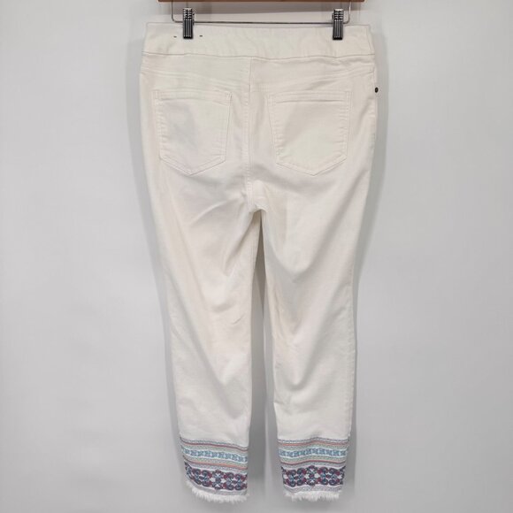 Chico's 0.5   White Pull-On  Ankle Pants Embroidered Hem Frayed Edge Womens Size - Picture 11 of 13